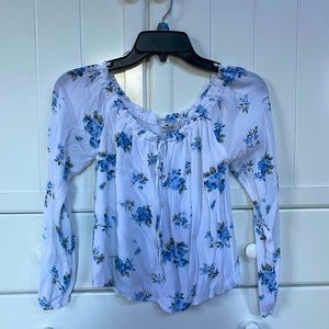 Hollister blue & white floral off the shoulder tee